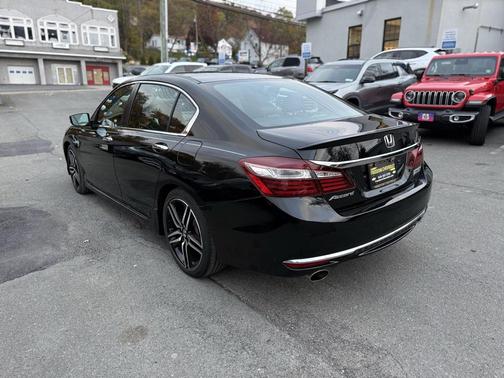 2017 Honda Accord Sport SE