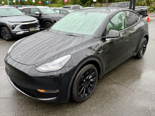 2023 Tesla Model Y Long Range Dual Motor All-Wheel Drive