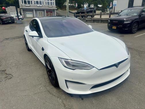2021 Tesla Model S Plaid
