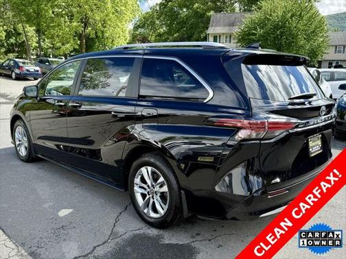 2023 Toyota Sienna Limited 7-Passenger