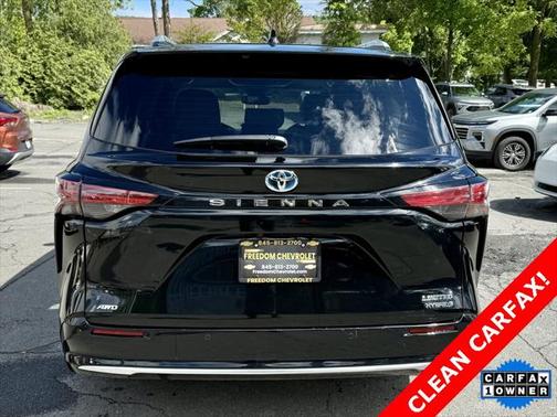 2023 Toyota Sienna Limited 7-Passenger