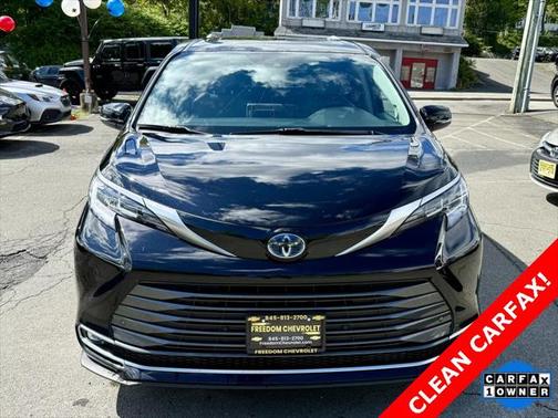 2023 Toyota Sienna Limited 7-Passenger