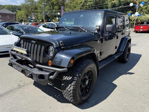 2013 Jeep Wrangler Unlimited Sahara