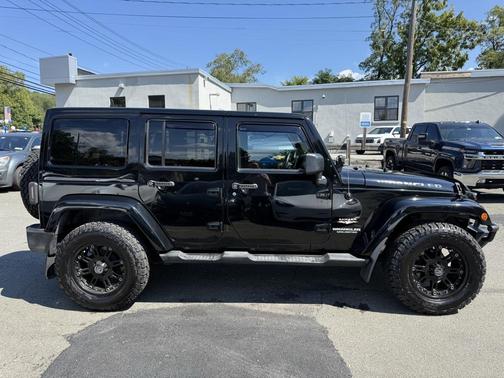 2013 Jeep Wrangler Unlimited Sahara