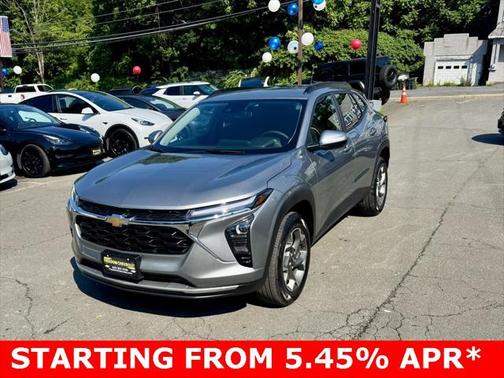2025 Chevrolet Trax LT
