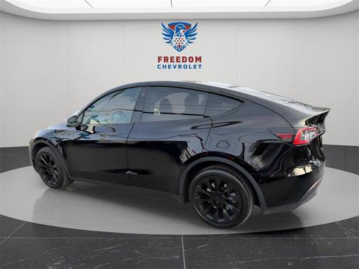 2022 Tesla Model Y Long Range Dual Motor All-Wheel Drive