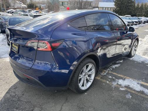 2021 Tesla Model Y Long Range Dual Motor All-Wheel Drive