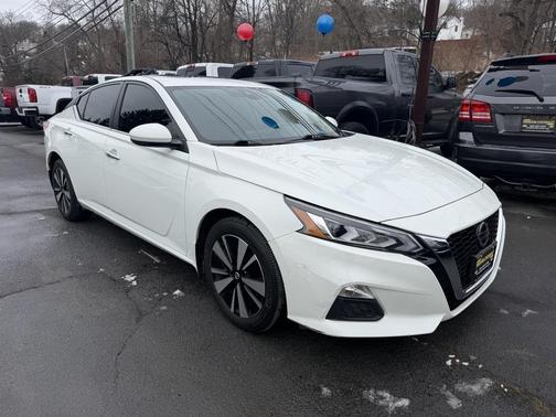 2021 Nissan Altima 2.5 SV