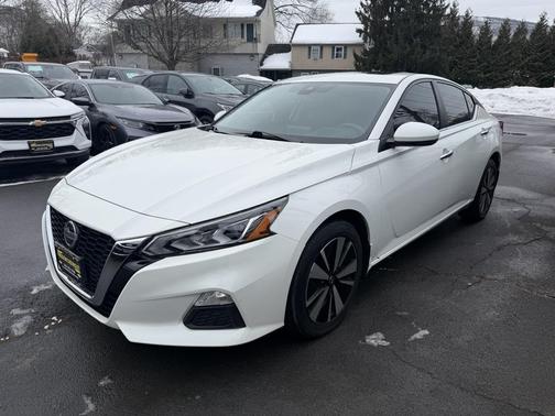 2021 Nissan Altima 2.5 SV