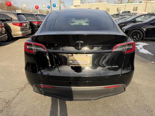 2023 Tesla Model Y Long Range Dual Motor All-Wheel Drive