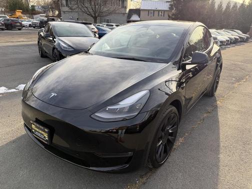 2023 Tesla Model Y Long Range Dual Motor All-Wheel Drive