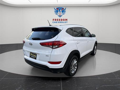 2016 Hyundai TUCSON SE