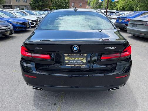 Jet Black 2023 BMW 530 i xDrive