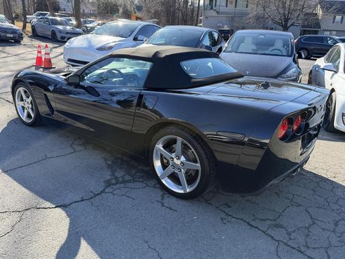 2005 Chevrolet Corvette Base