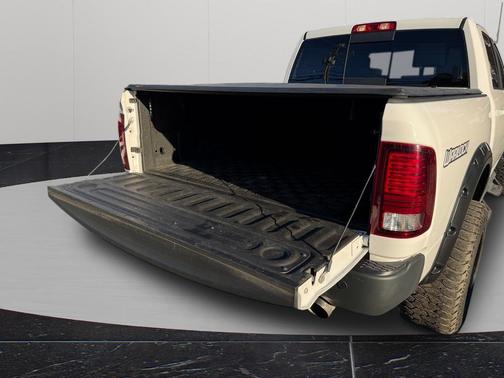 2019 RAM 1500 SLT
