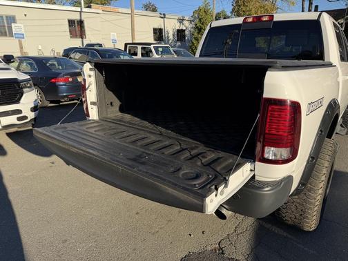 2019 RAM 1500 SLT