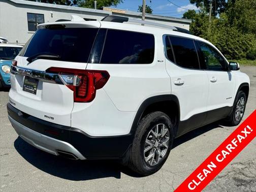 2022 GMC Acadia AWD SLT