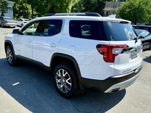 2022 GMC Acadia AWD SLT