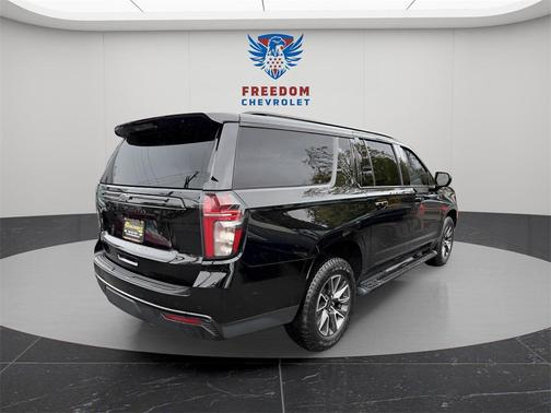 2023 Chevrolet Suburban 4WD Z71
