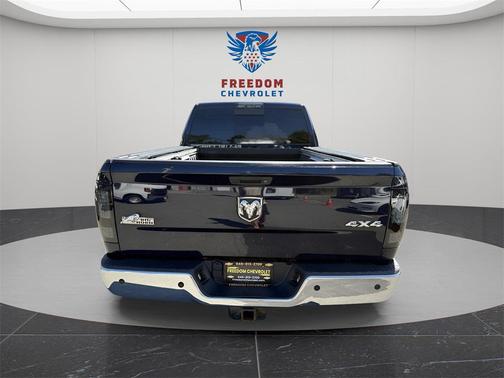 2017 RAM 2500 Big Horn Crew Cab 4x4 6'4' Box