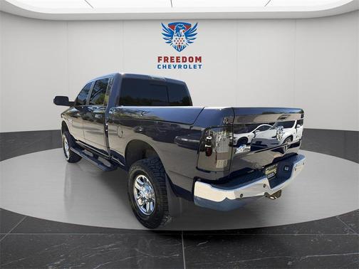 2017 RAM 2500 Big Horn Crew Cab 4x4 6'4' Box