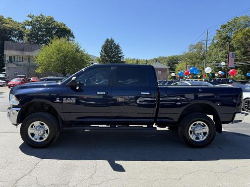 2017 RAM 2500 Big Horn Crew Cab 4x4 6'4' Box