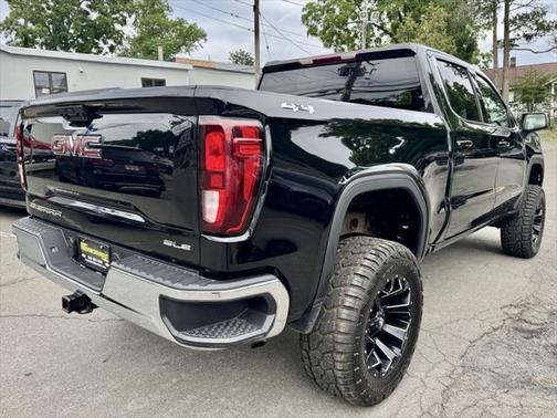 2023 GMC Sierra 1500 SLE