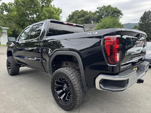 2023 GMC Sierra 1500 SLE