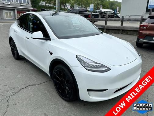 2022 Tesla Model Y Long Range Dual Motor All-Wheel Drive