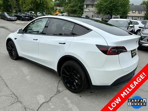 2022 Tesla Model Y Long Range Dual Motor All-Wheel Drive