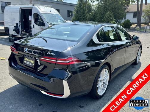 2025 BMW 530 i xDrive
