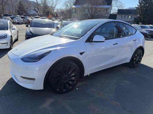 2022 Tesla Model Y Performance Dual Motor All-Wheel Drive