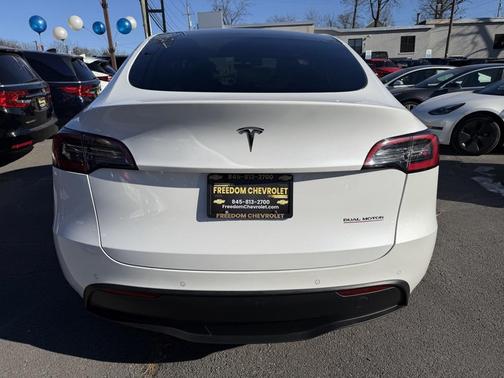 2022 Tesla Model Y Performance Dual Motor All-Wheel Drive