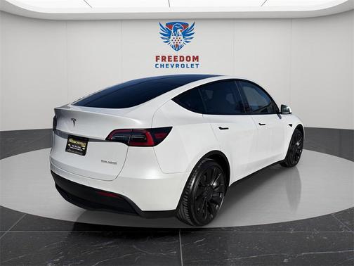 2022 Tesla Model Y Performance Dual Motor All-Wheel Drive