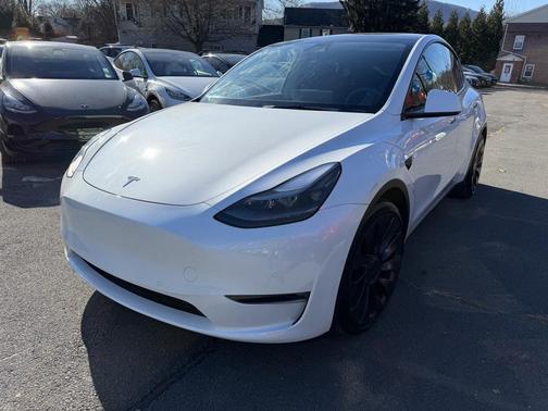 2022 Tesla Model Y Performance Dual Motor All-Wheel Drive