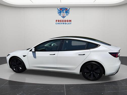 Pearl White Multi-Coat 2025 Tesla Model 3 Long Range