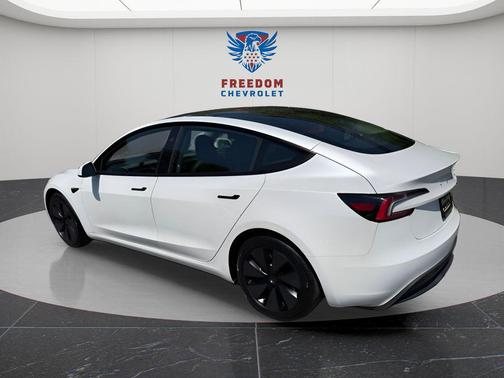 Pearl White Multi-Coat 2025 Tesla Model 3 Long Range