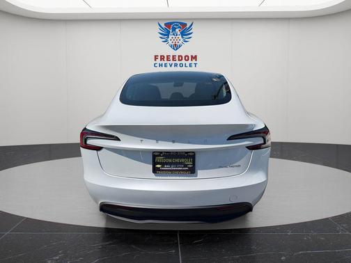 Pearl White Multi-Coat 2025 Tesla Model 3 Long Range