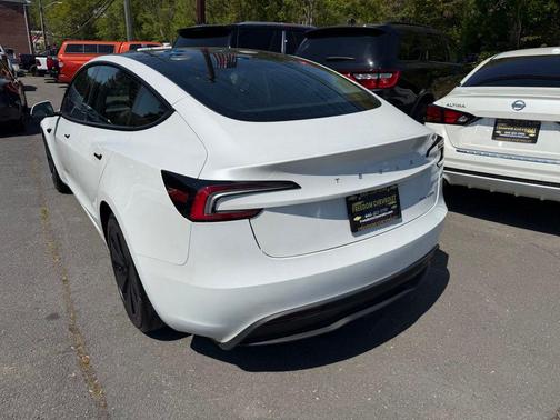 Pearl White Multi-Coat 2025 Tesla Model 3 Long Range