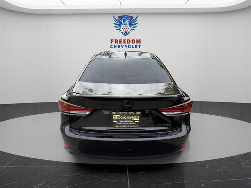 2019 Lexus IS 300 Base