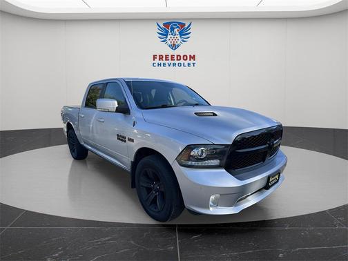 2018 RAM 1500 Night Crew Cab 4x4 5'7' Box