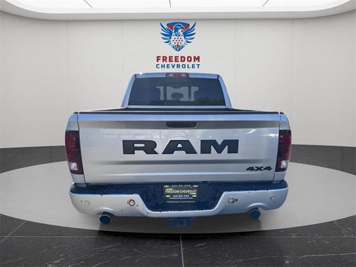 2018 RAM 1500 Night Crew Cab 4x4 5'7' Box