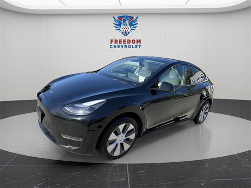 2022 Tesla Model Y Long Range Dual Motor All-Wheel Drive