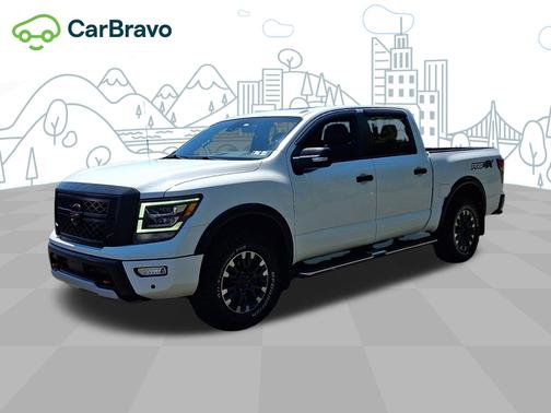 Glacier White 2021 Nissan Titan Crew Cab PRO-4X 4x4
