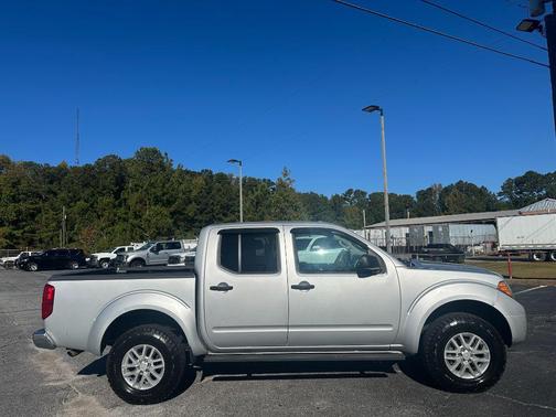 2015 Nissan Frontier SV