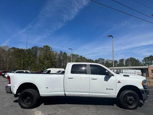 2021 RAM 3500 Big Horn Crew Cab 4x4 8' Box