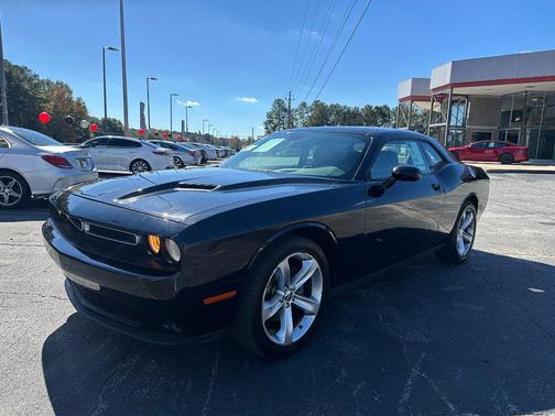 2016 Dodge Challenger SXT