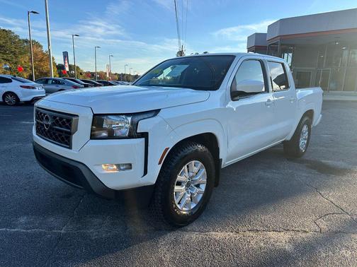 2022 Nissan Frontier SV