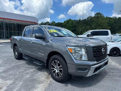 2021 Nissan Titan SV