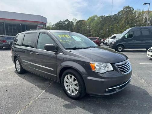 2016 Chrysler Town & Country Touring